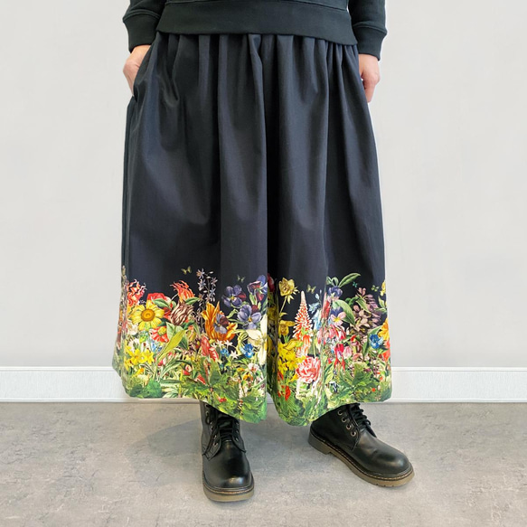 花の楽園 ボタニカル柄(ブラック) ギャザースカート（やや厚手綿100％） 10枚目の画像