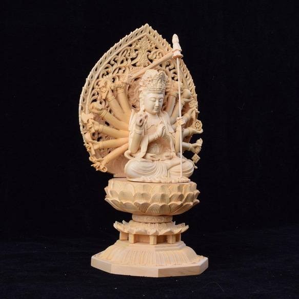 極上品 准胝観音（七倶胝仏母）木彫仏像 置物 細工精彫 仏教工芸品 仏教美術 5枚目の画像