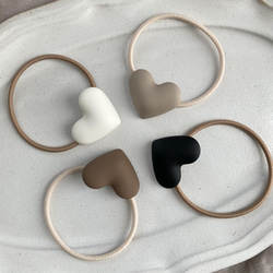 No 806⭐︎素敵なクジラさんレジンヘアゴム⭐︎かすみ草⭐︎٩(๑❛ᴗ❛๑)۶ No.98 レジン ヘアゴム キーホルダー ピンバッジ カスミソウ No.153