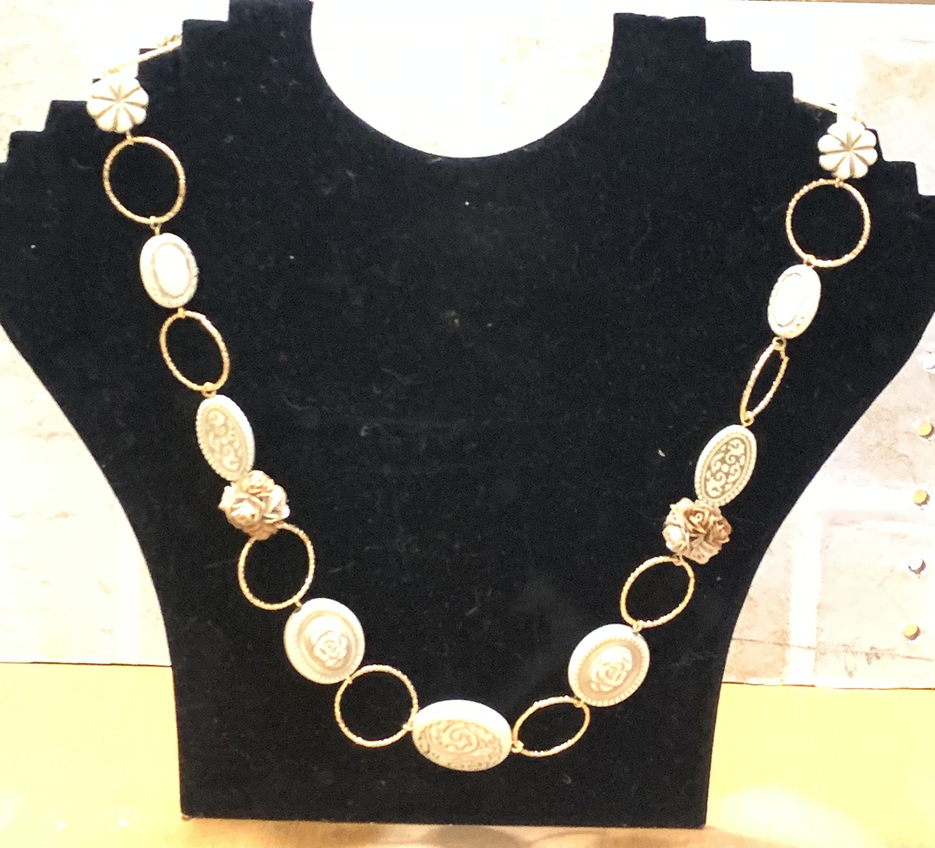 アンティーク調ネックレス