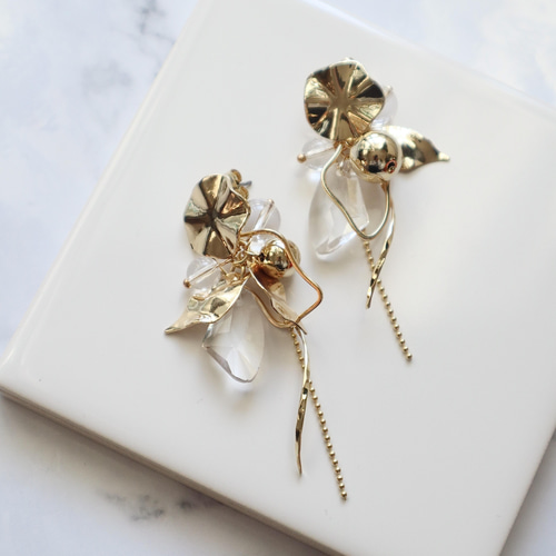 HM　ピアス　ゴールド　リーフ　葉 HMピアスゴールドリーフ葉