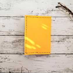 ほっこり手刺繍ブックカバー　手帳カバー　フェルト　黄色と茶色　 3枚目の画像