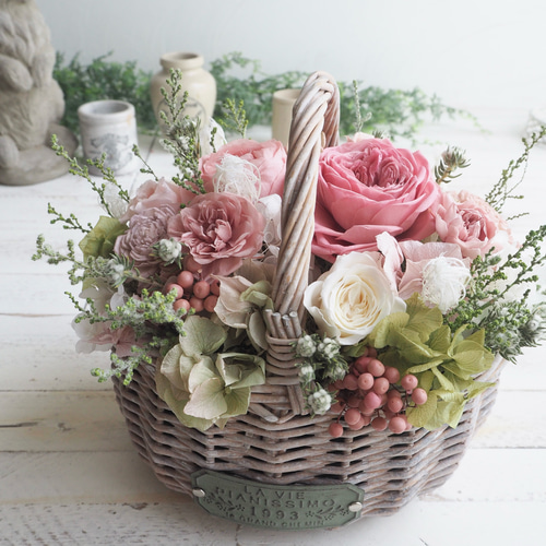 HANDMADE プリザーブドフラワー アレンジメント 花籠 薔薇 楽天市場】送料無料 プリザーブドフラワー プリザ フラワー