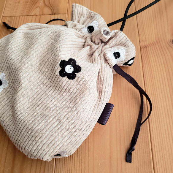 キッズに！/コーデュロイ×デイジー刺繍の巾着ポシェットおそろいでも！/ 人気・おすすめ｜売れ筋商品・話題商品におすすめ 品質チェック済み 安心配送 今月のおすすめ