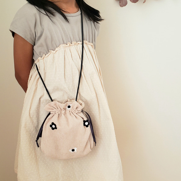 キッズに！/コーデュロイ×デイジー刺繍の巾着ポシェットおそろいでも！/ 人気・おすすめ｜売れ筋商品・話題商品におすすめ 品質チェック済み 安心配送 今月のおすすめ