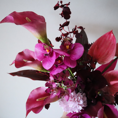 おしゃれ花嫁に人気のピンクブラックブーケ♡ ウェディング