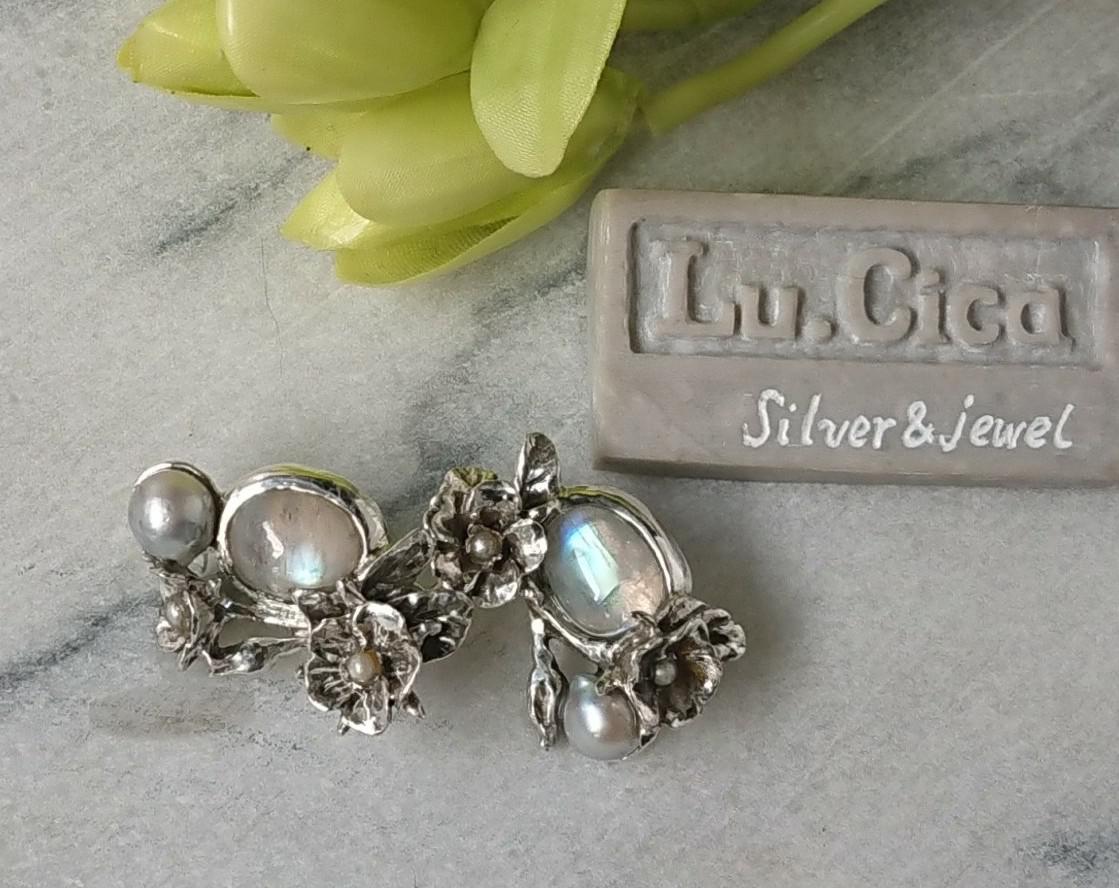 新作2022 ムーンストーンとあこや真珠のsilverイヤリング