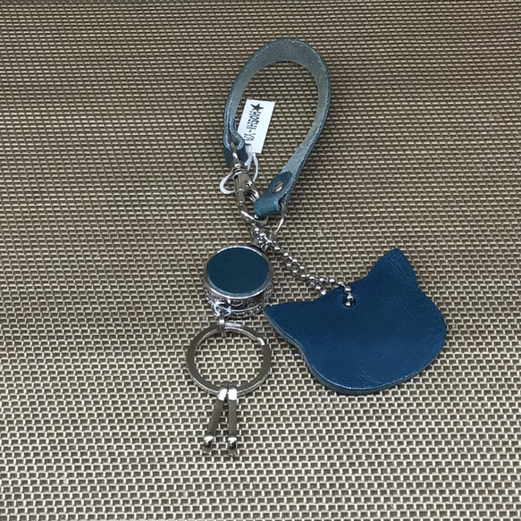 皮革鑰匙鏈（帶可伸縮卷線器和錶帶）#藍綠色真皮 [定做] 第4張的照片