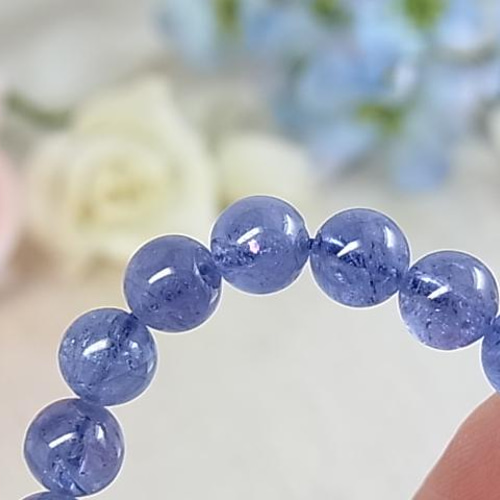 高品質/一点もの】タンザナイト タンザニア産 7㎜ 美しい 透明感