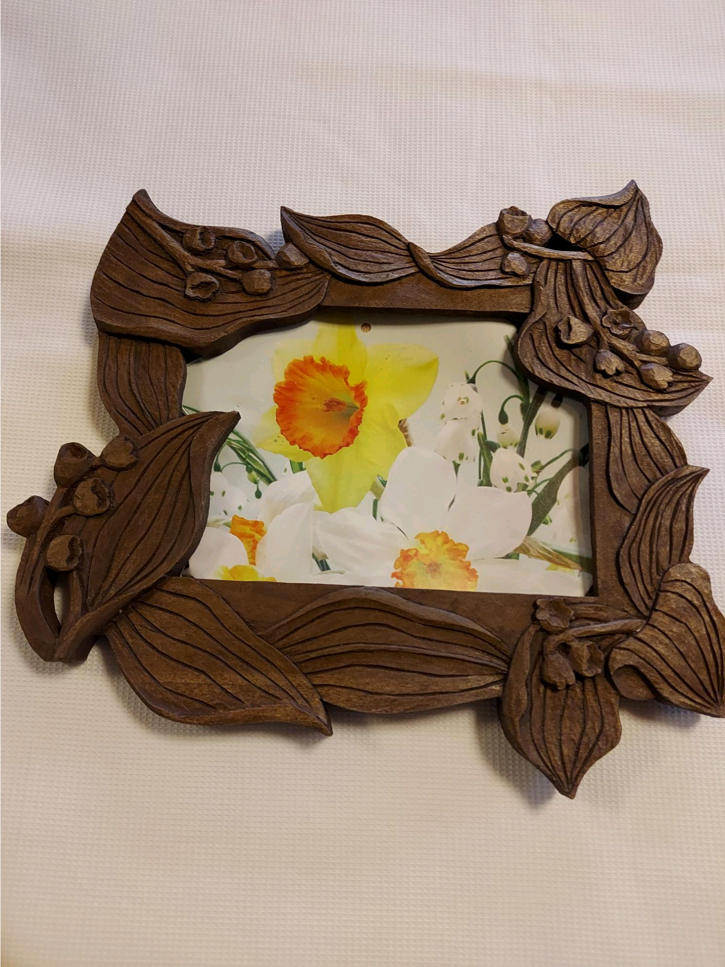 木彫りのフォトフレーム(すずらん)