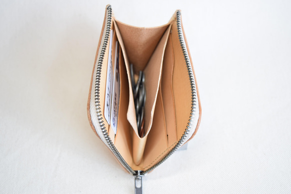 姫路産のナチュラルのヌメ革のL字ファスナー財布（カードポケット付き）　L173 2枚目の画像