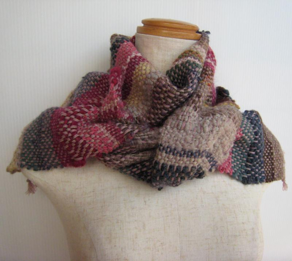 毛糸の手織りマフラー2121 4枚目の画像