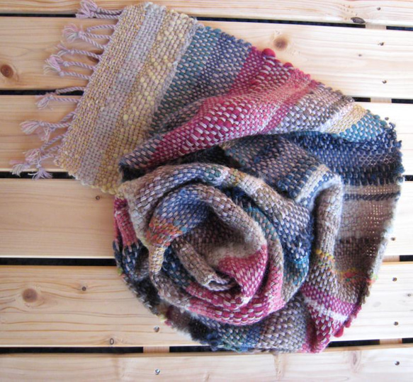 毛糸の手織りマフラー2121 2枚目の画像