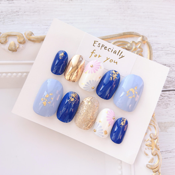 送料無料◇振袖や袴に◇青と水色と紫とピンクの菊模様の和柄のネイル  