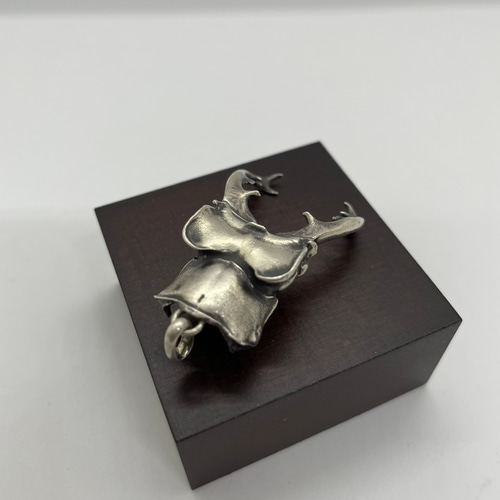 ミヤマクワガタ(ペンダントトップ)シルバーアクセサリー ミヤマクワガタ(ペンダントトップ)シルバーアクセサリー