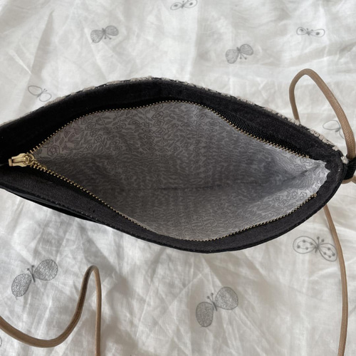 ミナペルホネン forest tile チャコール どらぽけポシェット