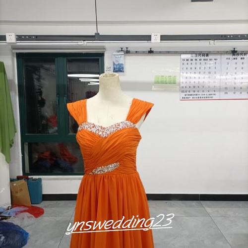 カラードレス オレンジ 豪華！ 床付く お呼ばれ/二次会 シアーな美しさ  