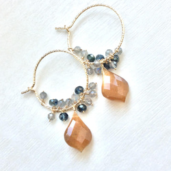 14kgf ゴールドシラームーンストーンのフープピアス 5枚目の画像