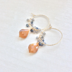 14kgf ゴールドシラームーンストーンのフープピアス 2枚目の画像