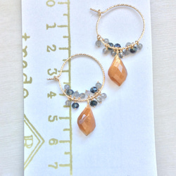 14kgf ゴールドシラームーンストーンのフープピアス 6枚目の画像