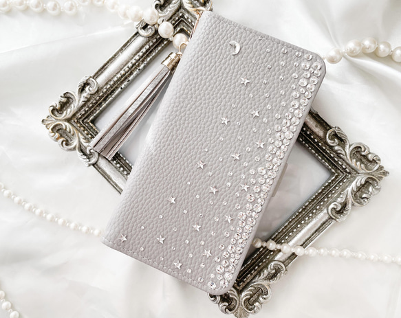 手帳型Phone15pro,14他 月 星クリスタル グレー スワロフスキーデコレーション ケース ニュアンスカラー                                     商品をご覧頂きありがとうございます。 Swarovski®︎ Crys L1229084906(9425円)