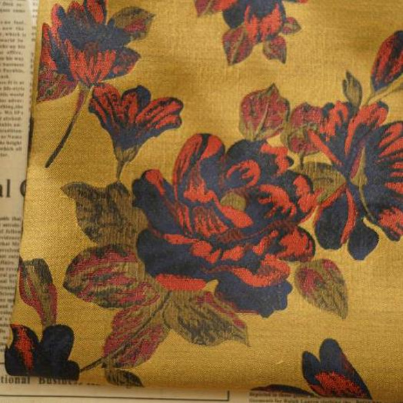 上品な赤い花柄 ジャカード織りの生地 [2897] 1枚目の画像