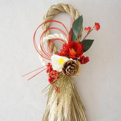 【Creema限定・最後の１点】古風な紅白椿のお正月飾り〜ドアリースタイプ〜 6枚目の画像