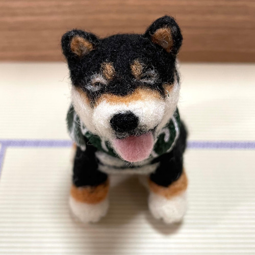 笑顔の柴犬(黒柴)羊毛フェルト 羊毛フェルト mofucoro 通販 13159589