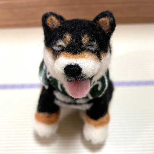 笑顔の柴犬(黒柴)羊毛フェルト 羊毛フェルト mofucoro 通販 13159589
