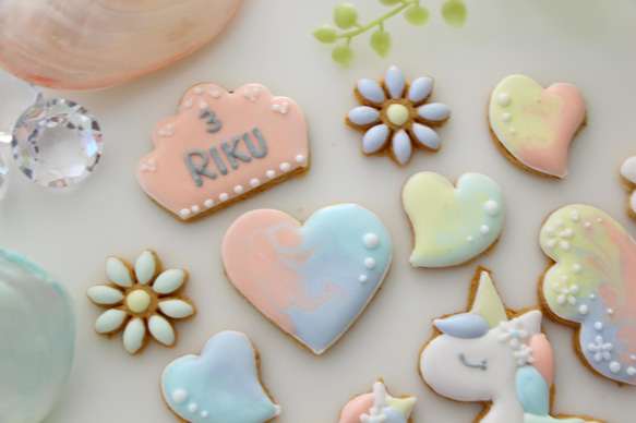 ユニコーン　【アイシングクッキー】　女の子向け　誕生日　カラフル　虹　オーダー　通販　人気　インスタ映え 4枚目の画像