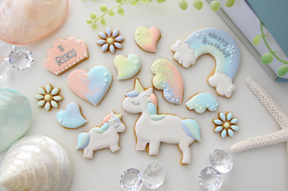 ユニコーン　【アイシングクッキー】　女の子向け　誕生日　カラフル　虹　オーダー　通販　人気　インスタ映え 2枚目の画像