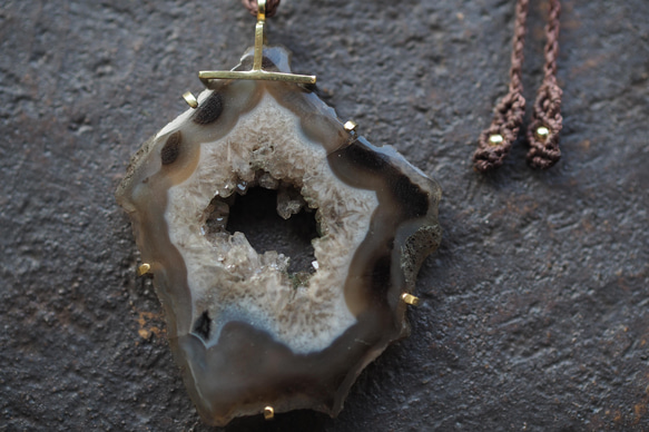 agate geode brass necklace (as is) 3枚目の画像