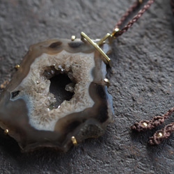 agate geode brass necklace (as is) 2枚目の画像