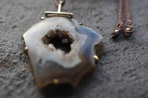 agate geode brass necklace (as is) 5枚目の画像
