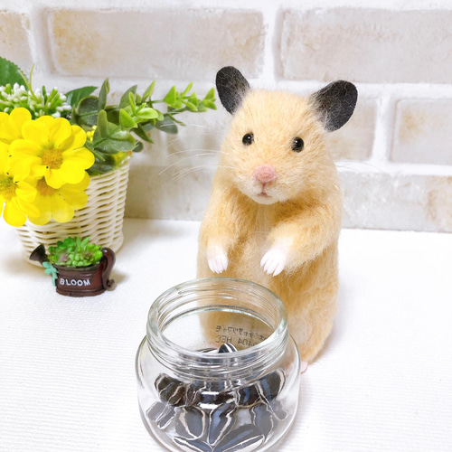 13cm *キンクマハムスター* ゴールデン・シリアン <羊毛フェルト 13cm *キンクマハムスター* ゴールデン・シリアン <羊毛フェルト