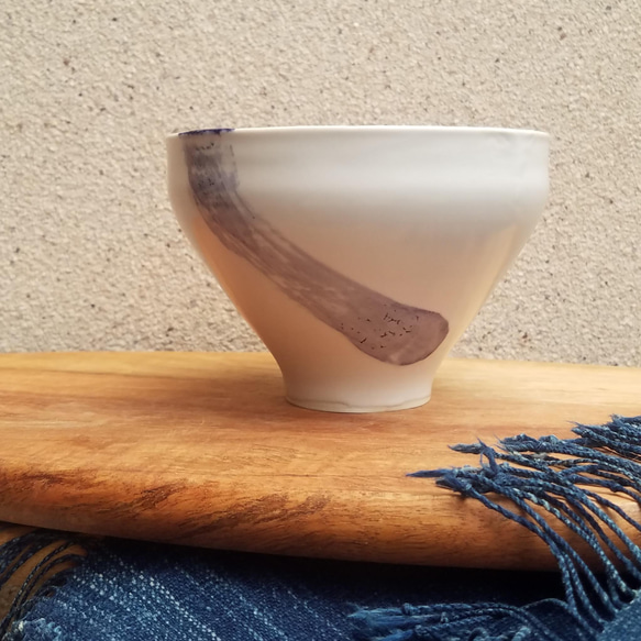 ちぢれ椀「ひと筆」美濃磁器　古代呉須+白マット　おうちごはん お茶碗　ミニどんぶり　2個セットでもOK 10枚目の画像