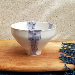 ちぢれ椀「ひと筆」美濃磁器　古代呉須+白マット　おうちごはん お茶碗　ミニどんぶり　2個セットでもOK 2枚目の画像