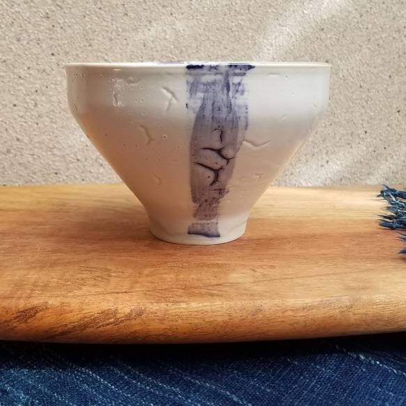 ちぢれ椀「ひと筆」美濃磁器　古代呉須+白マット　おうちごはん お茶碗　ミニどんぶり　2個セットでもOK 4枚目の画像