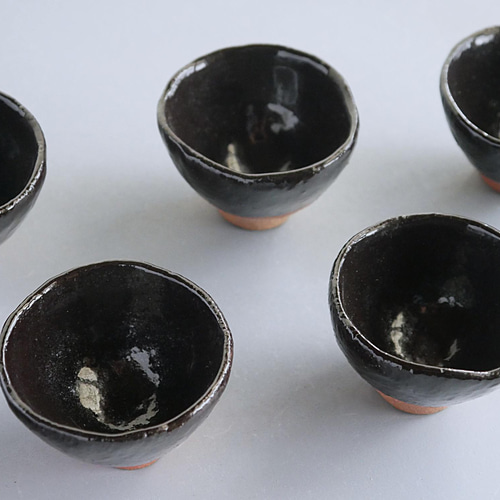 黒釉お猪口 1483BS おちょこ・ぐい呑み・徳利 陶芸作家 悦 -etsu