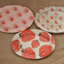 經典草莓粉橢圓形邊緣盤。 第5張的照片