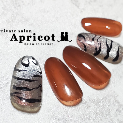 ジェルネイルチップ】A-129☆サイズ変更OK☆虎柄2022ハンドネイル