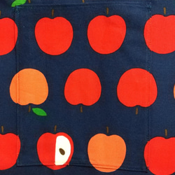 りんご（紺地）サイズ・タイプが選べる　大人用エプロン　 7枚目の画像