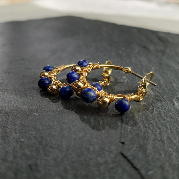 【送料無料】極小　lapis　lazuli【ラピスラズリのフープピアス】 4枚目の画像