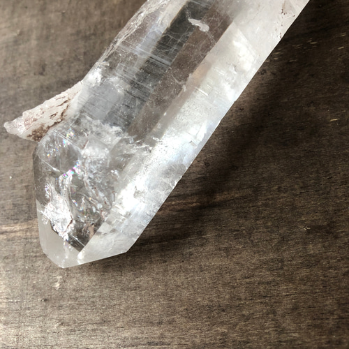 ヒマラヤ水晶 パキスタン・スカルドゥ産 原石 183g 高品質 一部虹入り