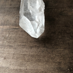 ヒマラヤ水晶　パキスタン・スカルドゥ産　原石 205g 高品質　一部虹入り☆ 8枚目の画像