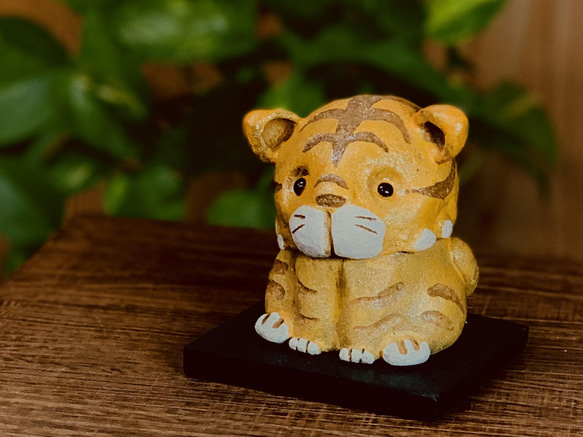 干支置物 お座り寅ちゃん 立体・オブジェ Toshin 通販 13164296