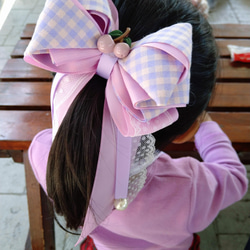 粉紫格紋重磅珍珠蝴蝶結髮夾/蝴蝶結髮夾 第7張的照片