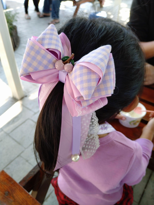粉紫格紋重磅珍珠蝴蝶結髮夾/蝴蝶結髮夾 第8張的照片