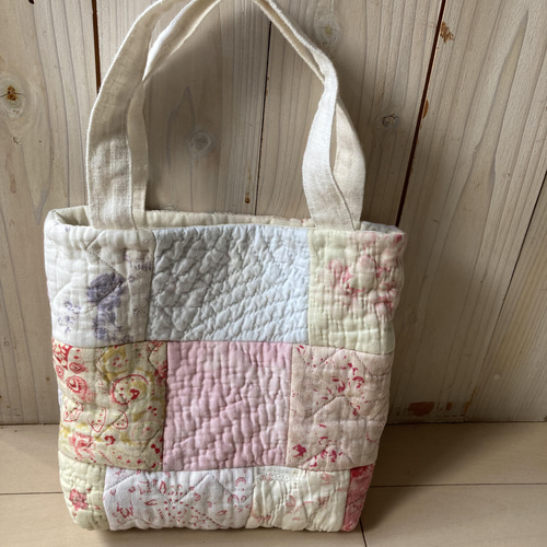 ローズ バラの花アンティーク*ダーラムキルトバッグ トートバッグ 