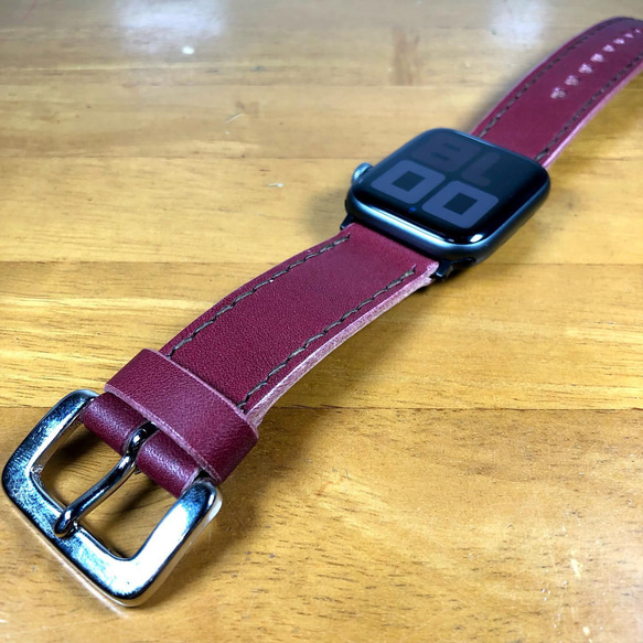 ※受注製作【apple Watch】 レザーバンド 栃木レザーヌメ革 ワインレッド【アップルウォッチ】レザーベルト 6枚目の画像